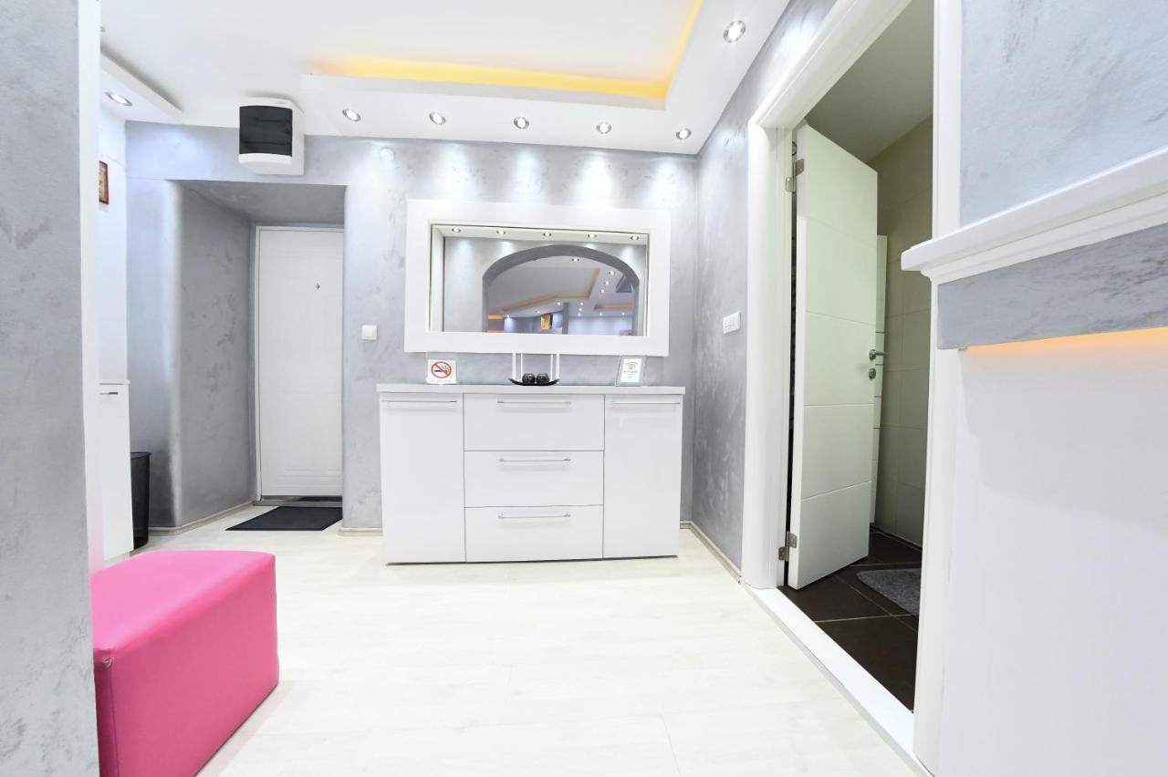 Apartment "Mastef" Belgrád Kültér fotó